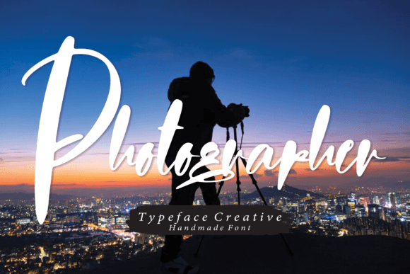 Discover Photographer: A Typeface for Personal and Romantic Design